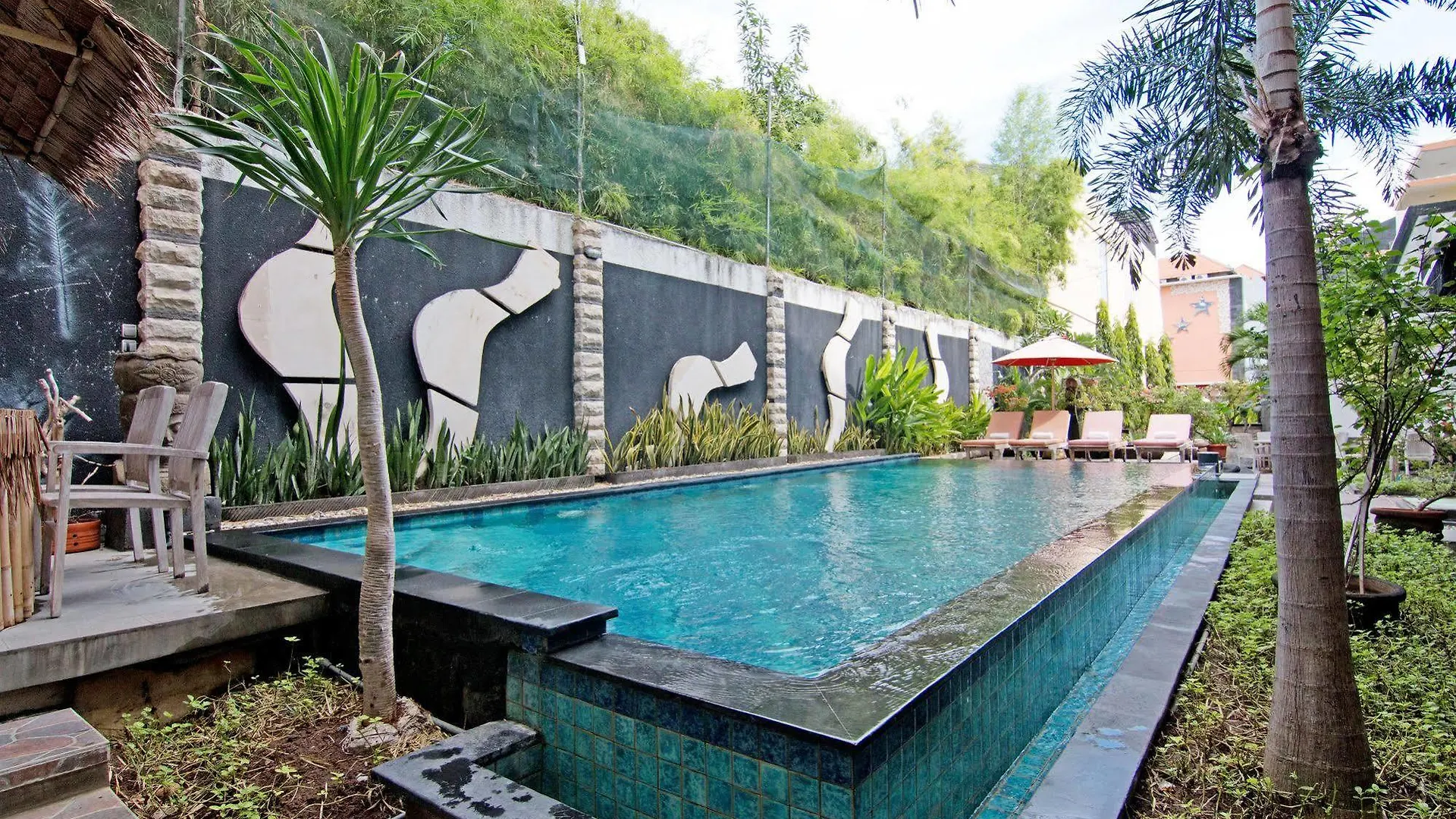 Zen Rooms Shri Laksmi Seminyak Hotel
